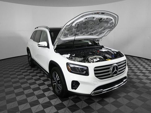 Used 2025 Mercedes-Benz GLB 250 image 34