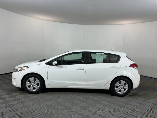 Used 2017 Kia Forte LX FWD image 8