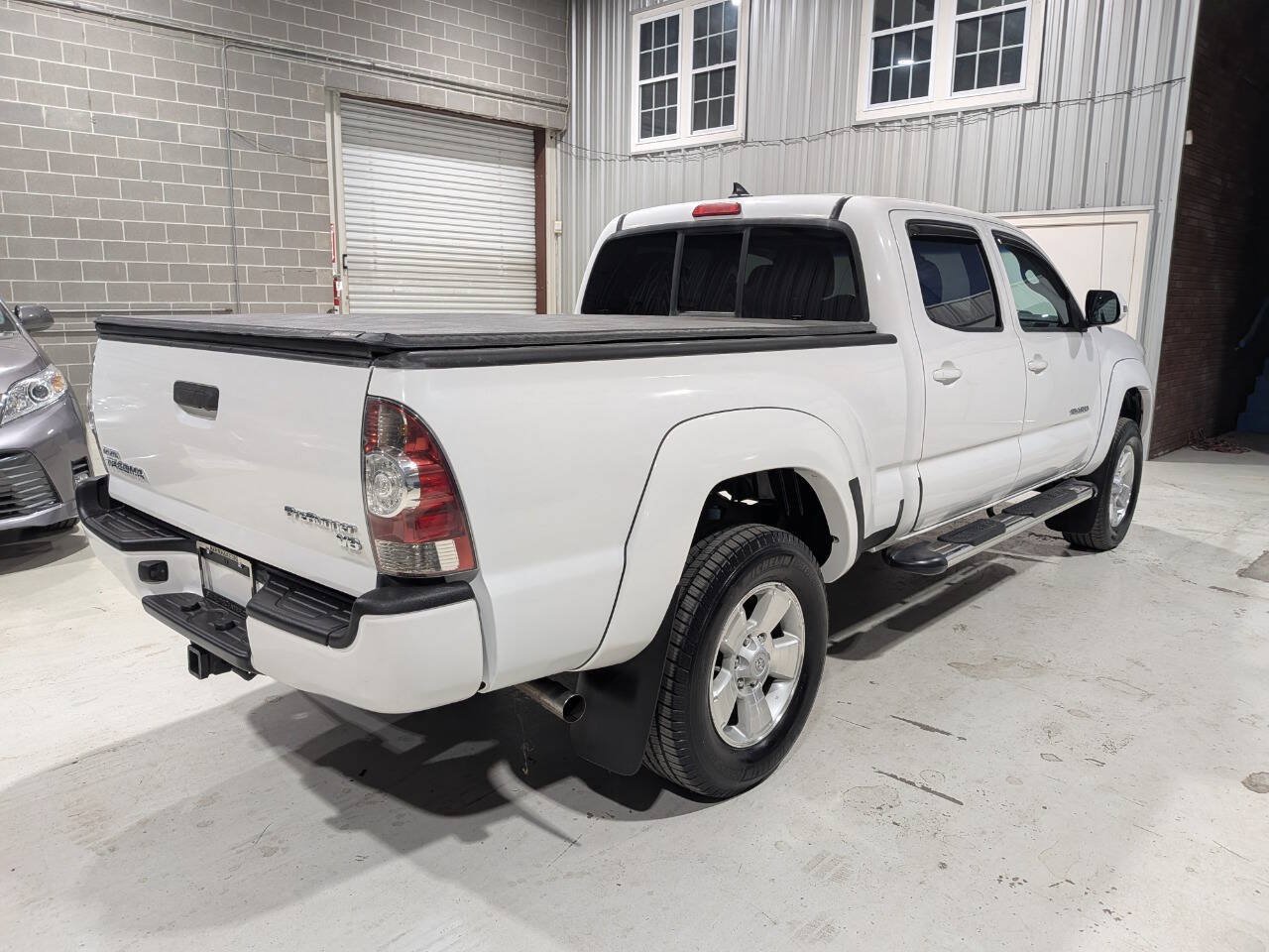 Used 2015 Toyota Tacoma PreRunner w/ TRD Sport Package RWD image 4