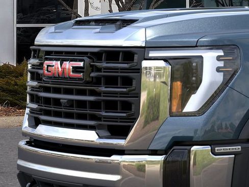 New 2026 GMC Sierra 2500 Pro image 13