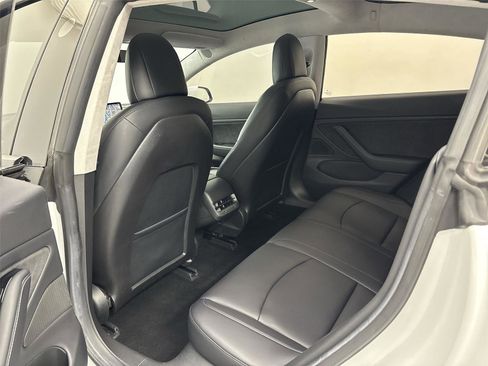 Used 2017 Tesla Model 3 Standard Range image 29