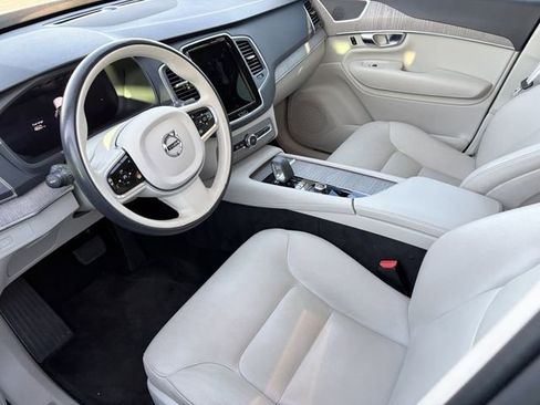 Used 2023 Volvo XC90 B6 Core image 6