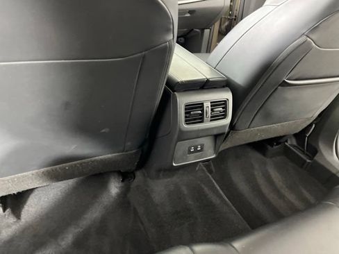 Used 2024 Nissan Rogue SV w/ SV Premium Package AWD/4WD image 46