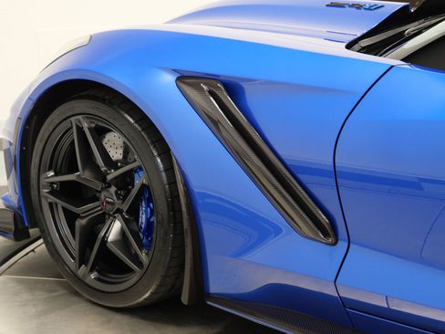 Used 2019 Chevrolet Corvette ZR1 RWD image 44