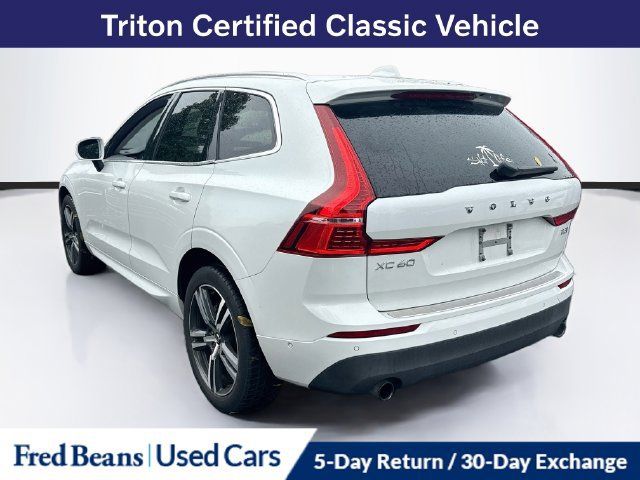 Used 2018 Volvo XC60 T5 Momentum w/ Vision Package AWD/4WD image 6