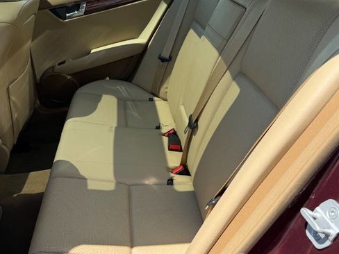 Used 2008 Mercedes-Benz C 300 Sedan w/ Multimedia Pkg image 15