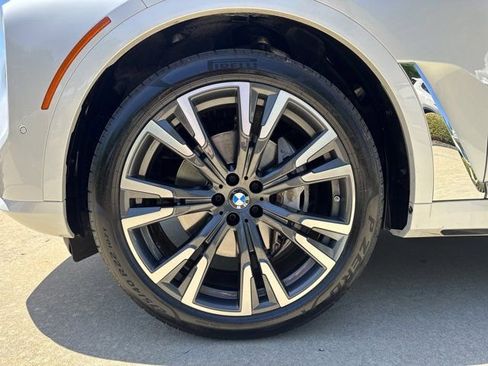 Certified 2023 BMW X7 xDrive40i w/ Premium Package AWD/4WD image 28