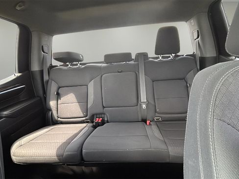 Used 2022 GMC Sierra 1500 Elevation image 12