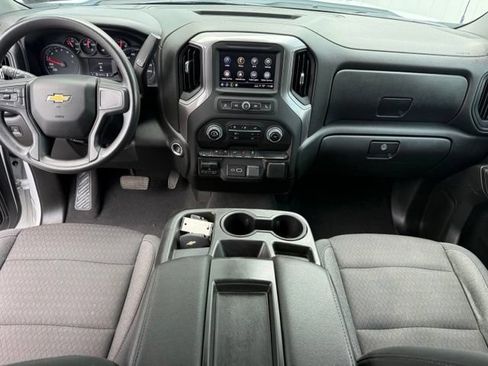 Used 2023 Chevrolet Silverado 1500 Custom AWD/4WD image 18