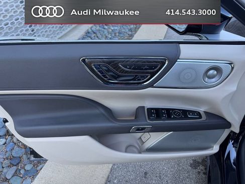 Used 2020 Lincoln Continental Reserve w/ Luxury Package AWD/4WD image 7