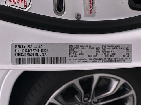 Used 2022 Jeep Grand Wagoneer Series III w/ Flexible Seating Group image 42