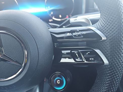 Used 2022 Mercedes-Benz SL 55 AMG 4MATIC image 17