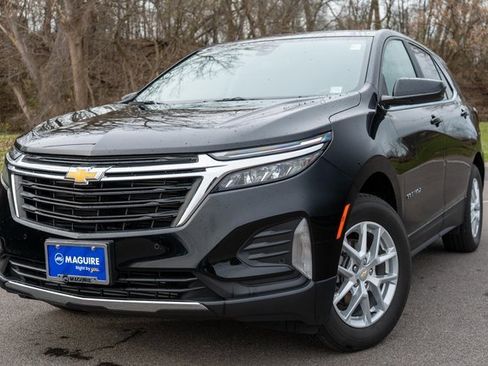 Used 2023 Chevrolet Equinox LT image 1