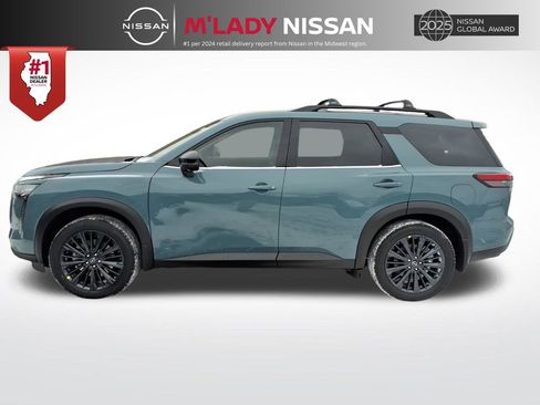New 2026 Nissan Pathfinder SL image 4