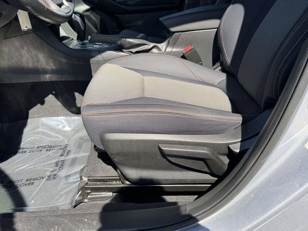 Used 2019 Subaru Crosstrek 2.0i Premium AWD/4WD image 17