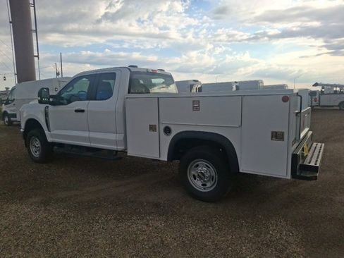 Used 2024 Ford F350 XL w/ Snow Plow Prep Package image 4