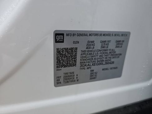 Used 2024 GMC Terrain Denali w/ Denali Premium Package AWD/4WD image 39