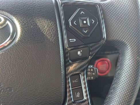 Used 2022 Toyota Tacoma TRD Off-Road image 20