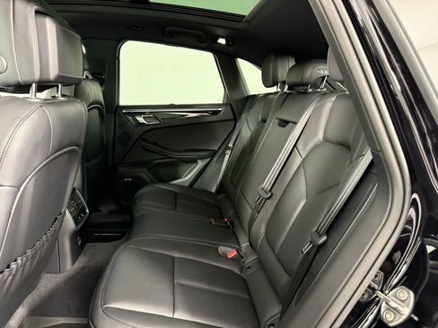 New 2026 Porsche Macan image 15