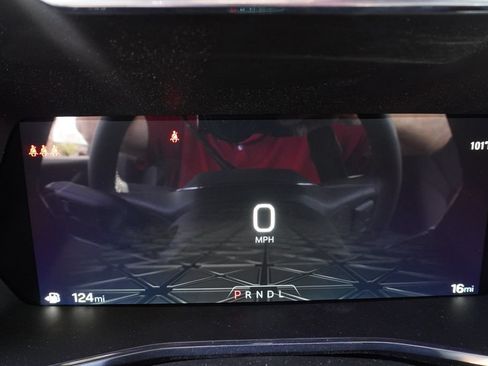 New 2026 GMC Canyon Elevation w/ Convenience Package RWD image 21