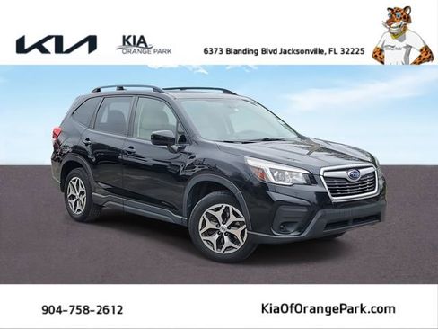 Used 2019 Subaru Forester Premium image 1