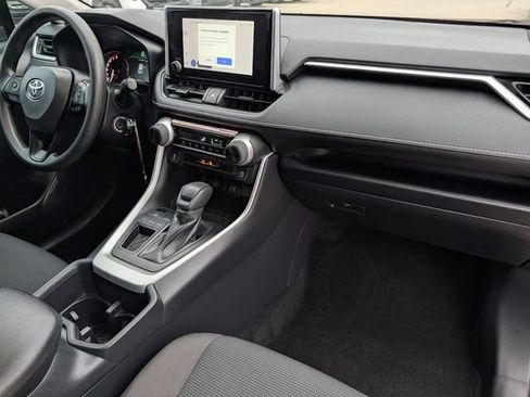 Certified 2025 Toyota RAV4 LE image 30