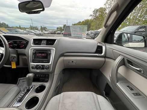 Used 2016 GMC Acadia SLE FWD image 31