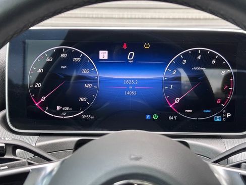 Used 2024 Mercedes-Benz CLE 300 4MATIC Coupe image 17