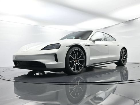 Certified 2025 Porsche Taycan AWD/4WD image 42