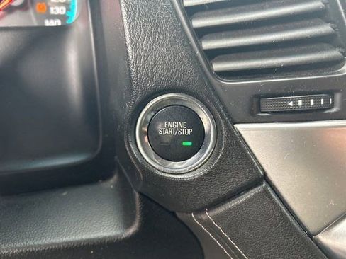 Used 2017 Chevrolet Suburban Premier image 20