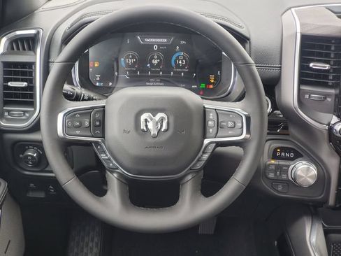 New 2026 RAM 1500 Laramie AWD/4WD image 18