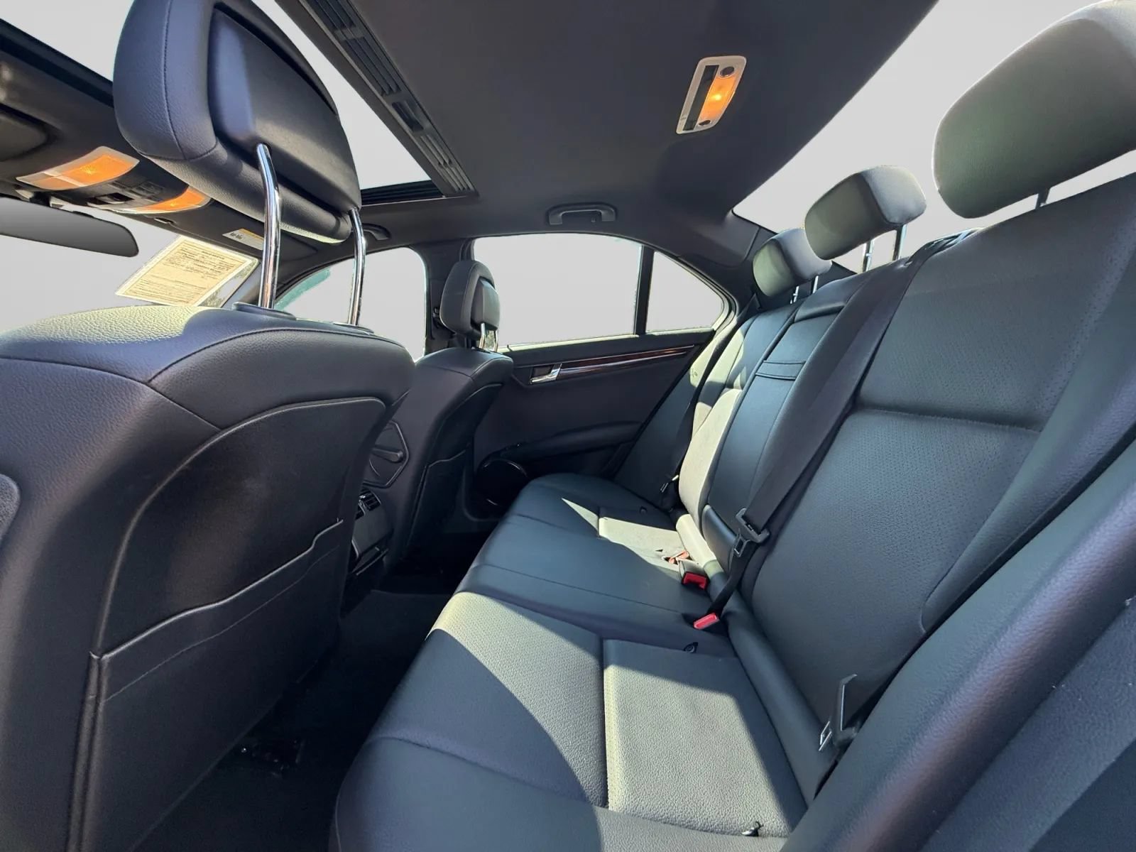 Used 2011 Mercedes-Benz C 300 4MATIC Sedan image 26