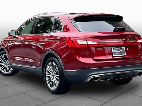 Used 2018 Lincoln MKX Reserve w/ Driver Assistance Package FWD image 12