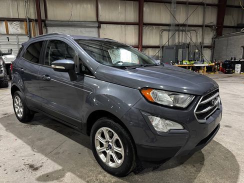Used 2018 Ford EcoSport SE image 2