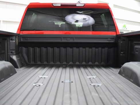 Used 2024 Chevrolet Silverado 2500 Custom w/ Custom Value Package image 27