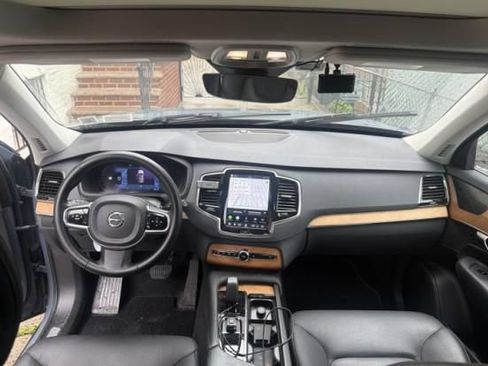 Used 2023 Volvo XC90 B6 Plus w/ Protection Package AWD/4WD image 3