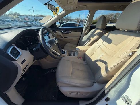 Used 2016 Nissan Rogue SL w/ SL Premium Package FWD image 24