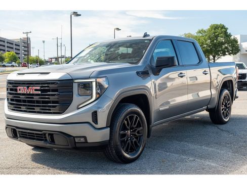 Used 2024 GMC Sierra 1500 Elevation AWD/4WD image 4