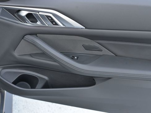 Used 2022 BMW M4 xDrive Competition image 11