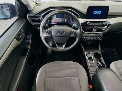 Used 2022 Ford Escape SE w/ SE Sport Appearance Package FWD image 10