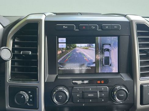 Used 2021 Ford F350 Lariat w/ Chrome Package image 15