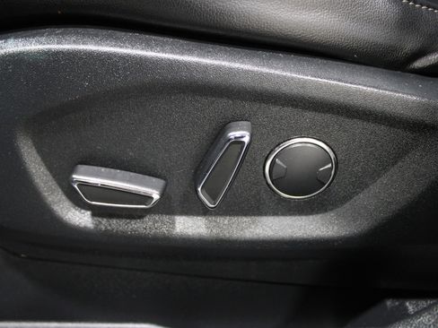 Used 2018 Ford Edge SEL w/ Equipment Group 201A image 4