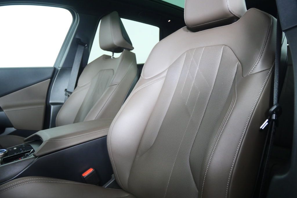 Used 2025 BMW X3 xDrive30i AWD/4WD image 11