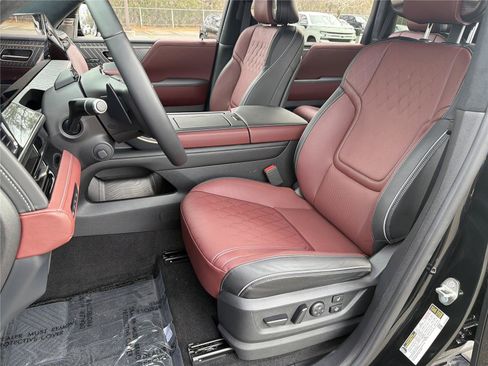 Used 2026 INFINITI QX80 Autograph w/ Premium Cargo Package AWD/4WD image 25
