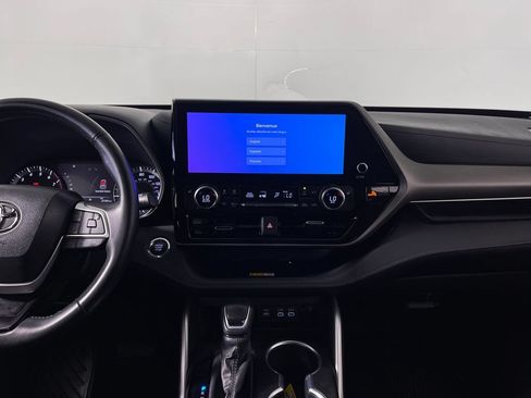 Used 2023 Toyota Highlander XLE FWD image 15