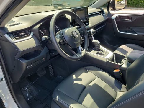 Used 2022 Toyota RAV4 XLE Premium FWD image 20
