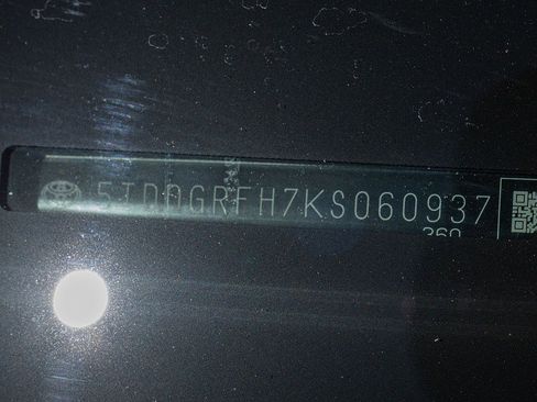 Used 2019 Toyota Highlander Limited image 35