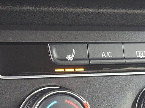 Used 2024 Volkswagen Tiguan S image 25