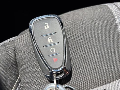 Used 2025 Chevrolet Blazer LT FWD image 27