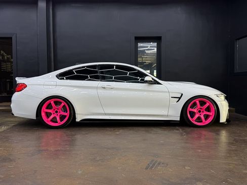 Used 2017 BMW M4 Coupe RWD image 10